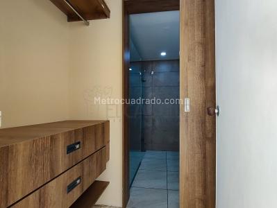Apartamento de 3 alcobas en arriendo en El Poblado, Medellín, 70 m² · foto 11 de 19