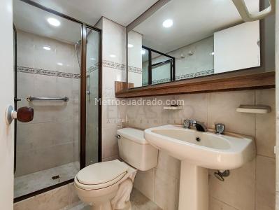 Apartamento de 3 alcobas en arriendo en El Poblado, Medellín, 70 m² · foto 13 de 19