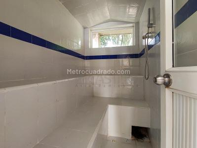 Apartamento de 3 alcobas en arriendo en El Poblado, Medellín, 70 m² · foto 17 de 19