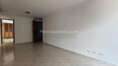 Apartamento de 3 alcobas en arriendo en Belen Malibu, Medellín, 80 m² · foto 2 de 12