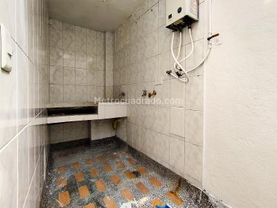 Apartamento de 2 alcobas en arriendo en Belen San Bernardo, Medellín, 95 m² · foto 7 de 7