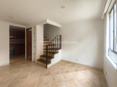 Casa de 3 alcobas en arriendo en Belen La Mota, Medellín, 62 m² · foto 3 de 10