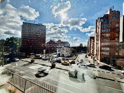 Apartamento de 3 alcobas en venta en Los Rosales Emaus, Bogotá, 175 m² · foto 12 de 17