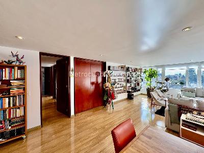 Apartamento de 3 alcobas en venta en Los Rosales Emaus, Bogotá, 175 m² · foto 3 de 17
