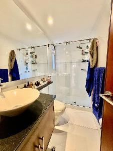 Apartamento de 3 alcobas en venta en Los Rosales Emaus, Bogotá, 175 m² · foto 8 de 17