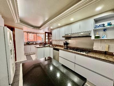 Apartamento de 4 alcobas en venta en Bellavista, Bogotá, 280 m² · foto 9 de 20