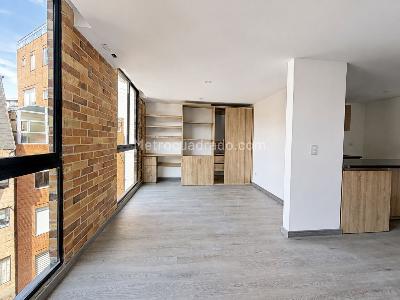 Apartamento de 1 alcoba en venta en Bella Suiza, Bogotá, 33 m² · foto 2 de 11