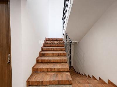 Apartamento de 1 alcoba en venta en Bella Suiza, Bogotá, 33 m² · foto 7 de 11