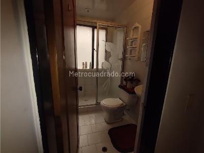 Casa de 5 alcobas en venta en Centro Americas, Bogotá, 307 m² · foto 16 de 20