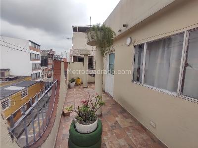 Casa de 5 alcobas en venta en Centro Americas, Bogotá, 307 m² · foto 3 de 20