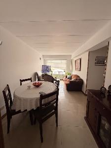 Apartamento de 3 alcobas en venta en Las Villas Niza, Bogotá, 56 m² · foto 2 de 17