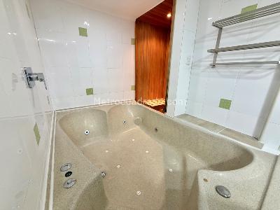 Apartamento de 3 alcobas en arriendo en Santa Barbara Central, Bogotá, 218 m² · foto 18 de 19