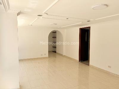 Apartamento de 3 alcobas en arriendo en Santa Barbara Central, Bogotá, 218 m² · foto 5 de 19