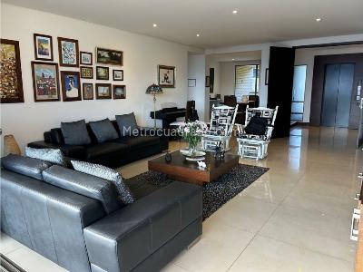 Apartamento de 3 alcobas en venta en La Calera, Medellín, 315 m² · foto 4 de 20