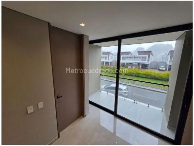 Casa de 3 alcobas en venta en Barro Blanco, Rionegro, 245 m² · foto 16 de 20