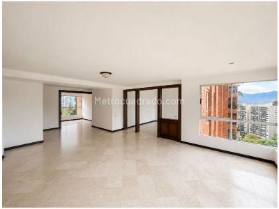 Apartamento de 3 alcobas en venta en Los Balsos, Medellín, 168 m² · foto 2 de 18