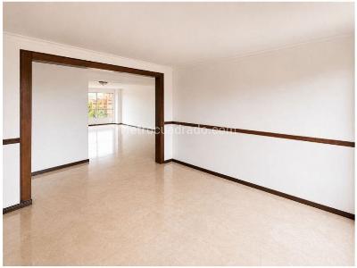 Apartamento de 3 alcobas en venta en Los Balsos, Medellín, 168 m² · foto 3 de 18
