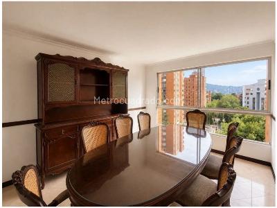 Apartamento de 3 alcobas en venta en Los Balsos, Medellín, 168 m² · foto 7 de 18
