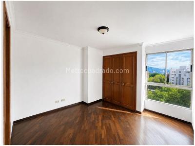 Apartamento de 3 alcobas en venta en Los Balsos, Medellín, 168 m² · foto 12 de 18