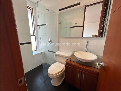 Apartamento de 3 alcobas en venta en Los Gonzalez, Medellín, 200 m² · foto 10 de 20