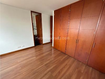Apartamento de 3 alcobas en venta en Los Gonzalez, Medellín, 200 m² · foto 12 de 20
