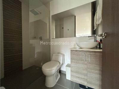 Apartamento de 2 alcobas en venta en El Escobero, Envigado, 84 m² · foto 13 de 20