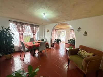 Casa de 4 alcobas en venta en La Buitrera, Cali, 157 m² · foto 8 de 19