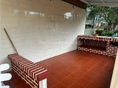 Casa de 4 alcobas en venta en La Buitrera, Cali, 157 m² · foto 12 de 19