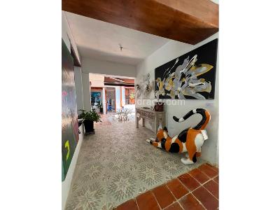 Casa de 5 alcobas en venta en San Antonio, Cali, 202 m² · foto 2 de 14