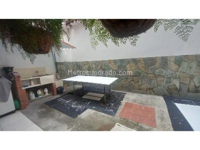 Casa de 4 alcobas en venta en Granada, Cali, 263 m² · foto 6 de 20