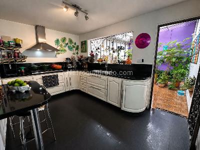 Casa de 4 alcobas en venta en Los Cedros, Bogotá, 250 m² · foto 11 de 20