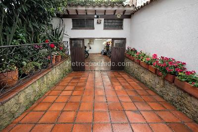 Casa de 4 alcobas en venta en Los Cedros, Bogotá, 250 m² · foto 14 de 20