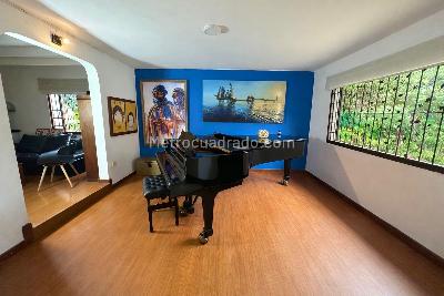 Casa de 4 alcobas en venta en Los Cedros, Bogotá, 250 m² · foto 4 de 20