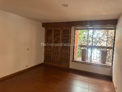 Apartamento de 3 alcobas en venta en Los Rosales Emaus, Bogotá, 200 m² · foto 14 de 17