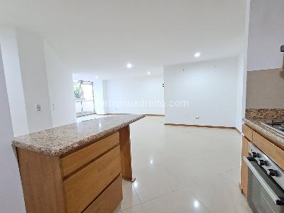 Apartamento de 2 alcobas en venta en Las Lomitas, Sabaneta, 102 m² · foto 3 de 20