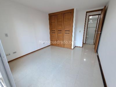 Apartamento de 2 alcobas en venta en Las Lomitas, Sabaneta, 102 m² · foto 9 de 20