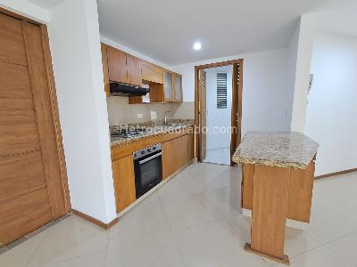 Apartamento de 2 alcobas en venta en Las Lomitas, Sabaneta, 102 m² · foto 4 de 20