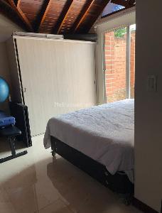 Casa de 4 alcobas en venta en Belen Loma De Los Bernal, Medellín, 218 m² · foto 11 de 11