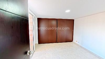 Apartamento en venta en Los Colores, Medellín · foto 2 de 10