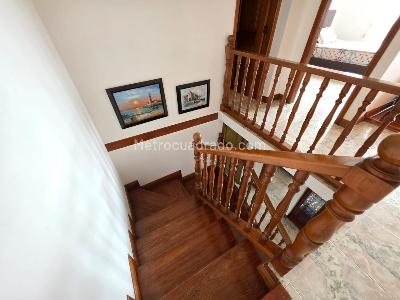 Apartamento de 2 alcobas en venta en Loma De Los Bernal, Medellín, 94 m² · foto 11 de 20