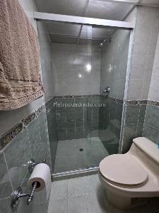 Apartamento de 2 alcobas en venta en Loma De Los Bernal, Medellín, 94 m² · foto 17 de 20