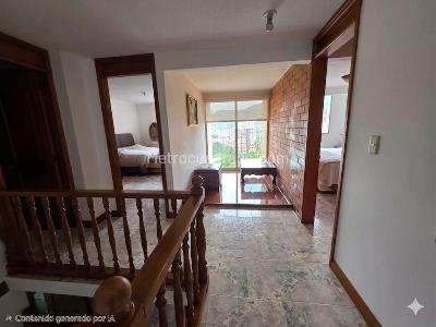 Apartamento de 2 alcobas en venta en Loma De Los Bernal, Medellín, 94 m² · foto 12 de 20