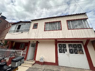 Casa de 4 alcobas en venta en Kennedy Lago Timiza, Bogotá, 178 m² · foto 13 de 20
