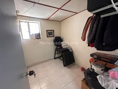 Casa de 4 alcobas en venta en Kennedy Lago Timiza, Bogotá, 178 m² · foto 15 de 20