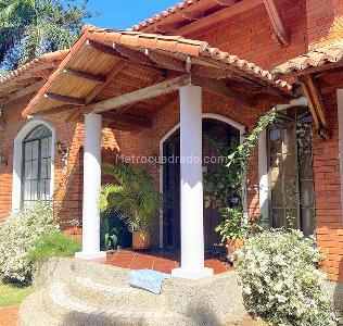 Casa de 3 alcobas en venta en Villa Campestre, Barranquilla, 260 m² · foto 2 de 10