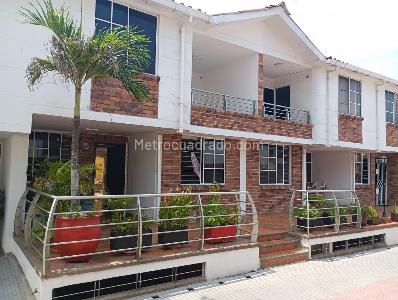 Casa en venta en Ciudad Jardin, Barranquilla · foto 2 de 11