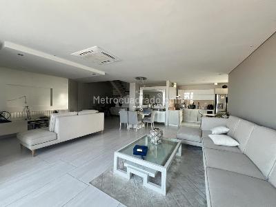 Apartamento de 4 alcobas en venta en Riomar, Barranquilla, 239 m² · foto 2 de 15