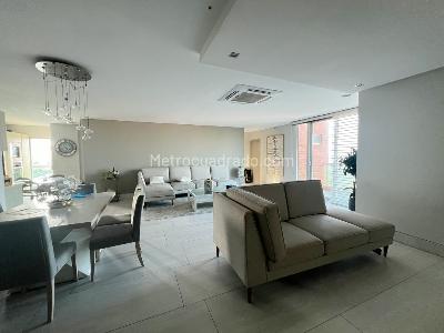 Apartamento de 4 alcobas en venta en Riomar, Barranquilla, 239 m² · foto 4 de 15