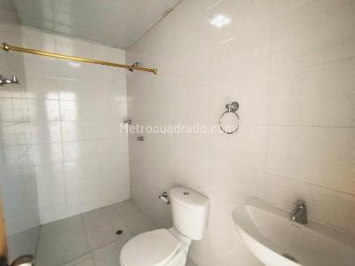 Casa de 5 alcobas en venta en California, Barranquilla, 179 m² · foto 12 de 17
