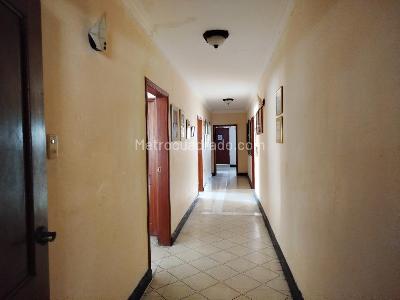 Casa de 4 alcobas en venta en El Poblado, Barranquilla, 565 m² · foto 7 de 15